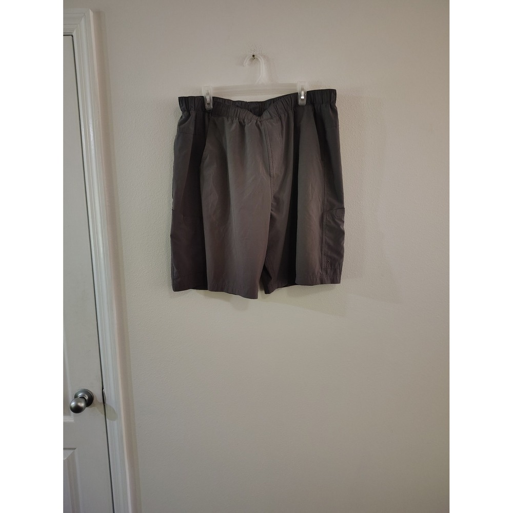 Magellan Outdoors Fish Gear Mens 2XL‎ Gray Water Repellent Fishing Cargo Shorts
